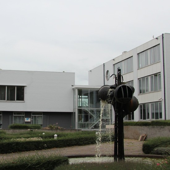 FOTO'S ONDERAAN PAGINA'S